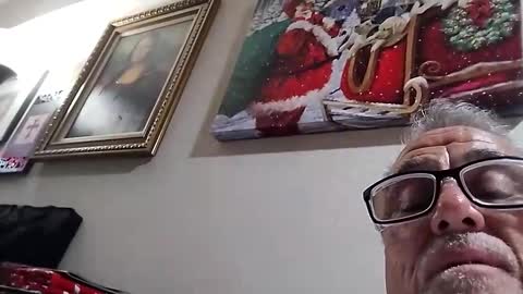 Snapshot of surfdude777888 chatting on 11.19.25 surfdude777888 online show from 11.19.25