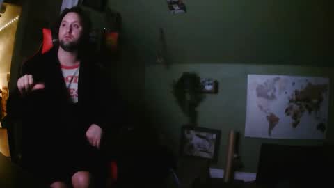 Snapshot of surferdude_here chatting on 11.04.25 surferdude_here online show from 11.04.25