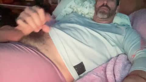 Snapshot of surfguy82 chatting on 10.17.25 SurfGuy82 online show from 10.17.25