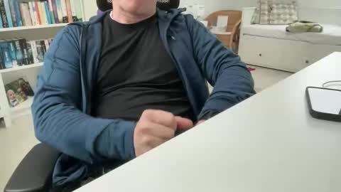 surfstar81 online show from 11.28.25