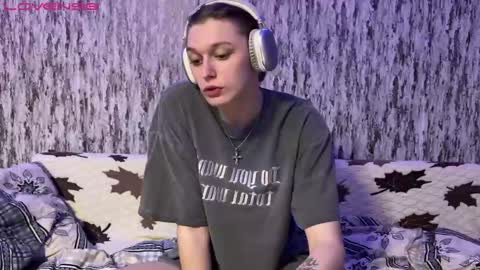 Snapshot of susan228 chatting on 01.14.25 Vladiva online show from 01.14.25