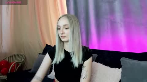 Annie online show from 02.25.25