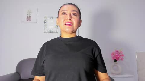Snapshot of susan_sexymilf chatting on 10.17.25 Susan online show from 10.17.25