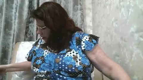 SusanaAhSun online show from 09.17.25