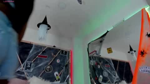 susanahenao online show from 10.22.25