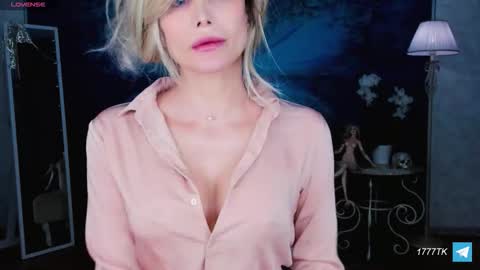 InaraSerra online show from 02.26.26