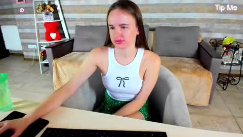 susansmitt online show from 10.04.25