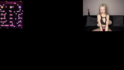 Snapshot of susieevans chatting on 02.12.25 Sue online show from 02.12.25