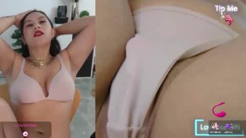 Snapshot of susiesunny chatting on 11.14.25 susana online show from 11.14.25