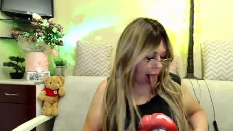 SusiexNoreen online show from 06.25.26