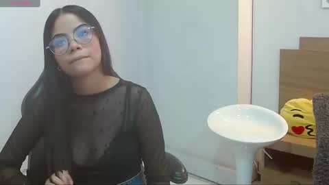 Snapshot of sussan_love01 chatting on 02.10.25 Susan online show from 02.10.25