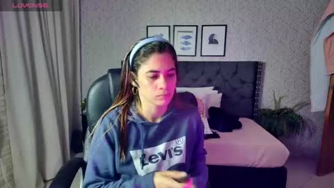 Snapshot of sussy__stone chatting on 01.04.25 online show from 01.04.25