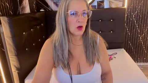 Sussy  online show from 05.24.26