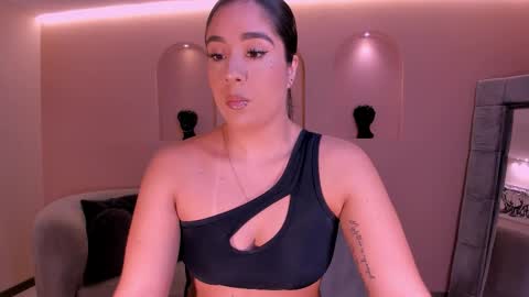 Snapshot of sussybell_ chatting on 01.14.26 Sussy Bell online show from 01.14.26