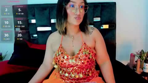 Snapshot of sussysunny_ chatting on 10.31.25 Sussy Sunny online show from 10.31.25