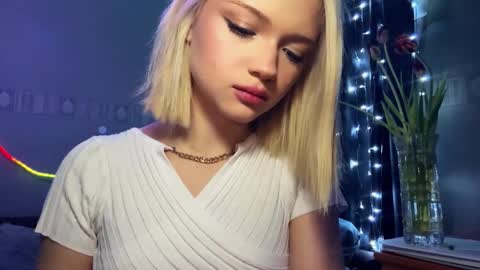 Snapshot of suzannabarmes chatting on 03.13.26 Stacy online show from 03.13.26