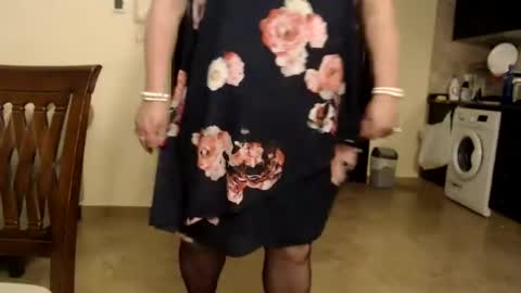 Snapshot of suzannebanci chatting on 12.02.24 My name is Sissy or more fully Suzanna Aprilia Maria Mariquita Catarina Chinita Banci. Soy una puta - que chimba ladybug online show from 12.02.24