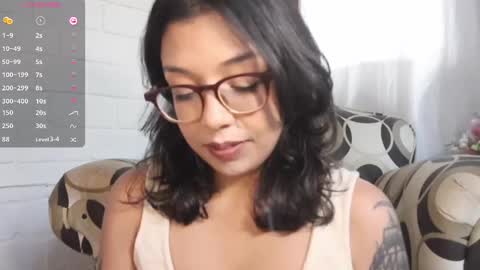 Snapshot of suziekill chatting on 11.01.25 Suzie online show from 11.01.25