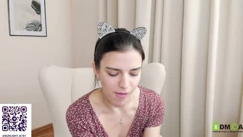 Snapshot of suzyjames chatting on 12.29.24 Suzy next stream Thursday Friday Saturday online show from 12.29.24