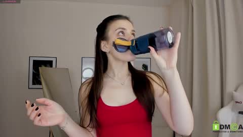 Snapshot of suzyjames chatting on 02.04.25 Suzy next stream Thursday Friday Saturday online show from 02.04.25