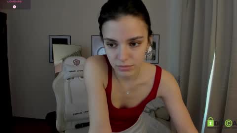 Snapshot of suzyjames chatting on 02.04.25 Suzy next stream Thursday Friday Saturday online show from 02.04.25