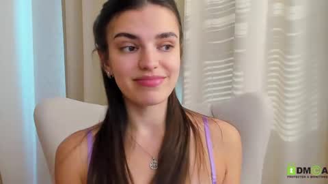 Snapshot of suzyjames chatting on 03.12.25 Suzy next stream Thursday Friday Saturday online show from 03.12.25