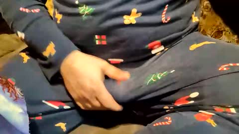 Snapshot of svetlio85 chatting on 12.20.25 Svetlio online show from 12.20.25