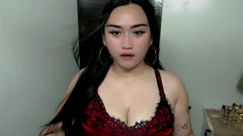 Snapshot of sw33tgirl_moaner chatting on 06.17.26 Angelic Baby online show from 06.17.26