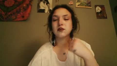 Snapshot of swanncrazi chatting on 09.16.25 Swann online show from 09.16.25