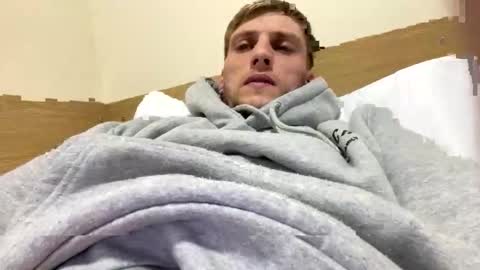 Snapshot of swanseagentleman chatting on 03.30.26 swanseagentleman online show from 03.30.26