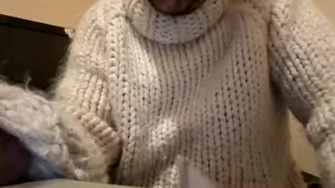 Snapshot of sweaterboy666 chatting on 06.30.26 sweaterboy666 online show from 06.30.26