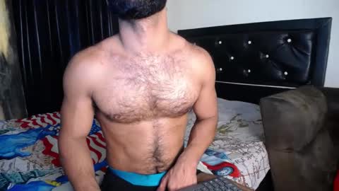 Snapshot of sweatyhairypig1 chatting on 01.10.25 joel bliss online show from 01.10.25