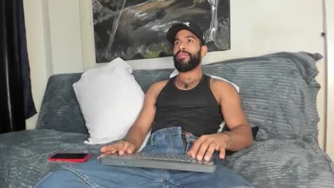 Snapshot of sweatyhairypig1 chatting on 10.05.25 joel bliss online show from 10.05.25