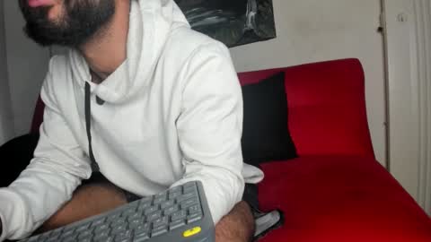 Snapshot of sweatyhairypig1 chatting on 11.19.25 joel bliss online show from 11.19.25