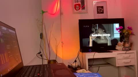 Snapshot of sweeetbabyy22 chatting on 02.25.26 Valeria online show from 02.25.26