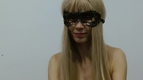 Snapshot of sweeetlizzi chatting on 11.15.25 SweetLizzi online show from 11.15.25