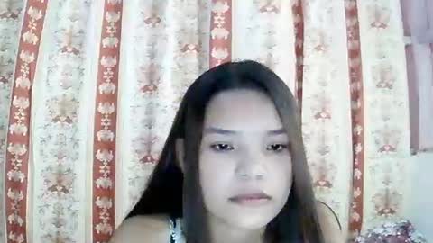 Snapshot of sweet01pinay chatting on 05.05.26 sweet01pinay online show from 05.05.26