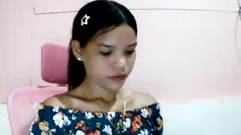 Snapshot of sweet01pinay chatting on 06.11.26 sweet01pinay online show from 06.11.26