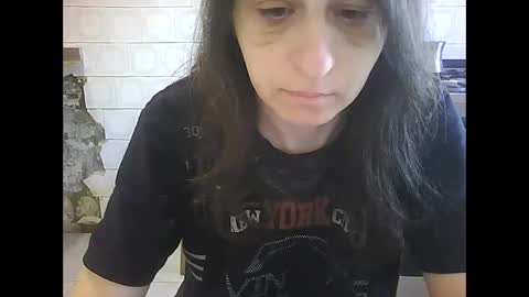 Snapshot of sweet4y0u chatting on 04.28.26 sweet4y0u online show from 04.28.26
