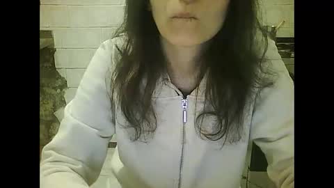 Snapshot of sweet4y0u chatting on 05.08.26 sweet4y0u online show from 05.08.26