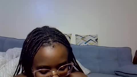 pixiee online show from 12.05.25