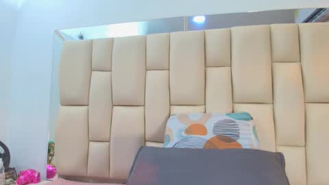 Amye  online show from 11.25.25