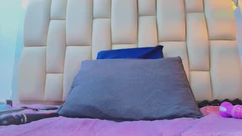 Amye  online show from 02.06.26