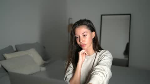 Snapshot of sweet_and_honest chatting on 11.02.25 Dorothea online show from 11.02.25