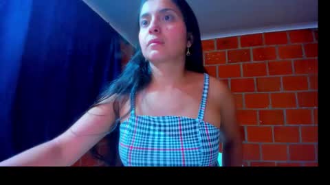 sweet and hot alaia online show from 02.22.26