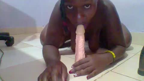 Snapshot of sweet_arianna_ chatting on 03.11.25 timaya online show from 03.11.25
