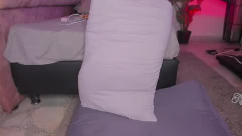 Chelsy  online show from 04.17.26