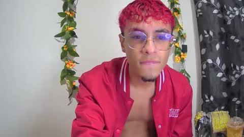 sweet_boy2224 online show from 11.13.25