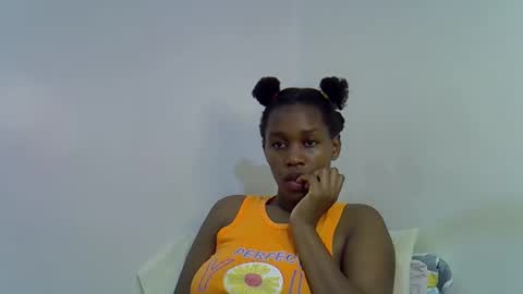 Snapshot of sweet_brown9 chatting on 09.20.25 sweet_brown9 online show from 09.20.25