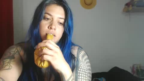 Snapshot of sweet_bubblee chatting on 09.25.25 Bubbles online show from 09.25.25